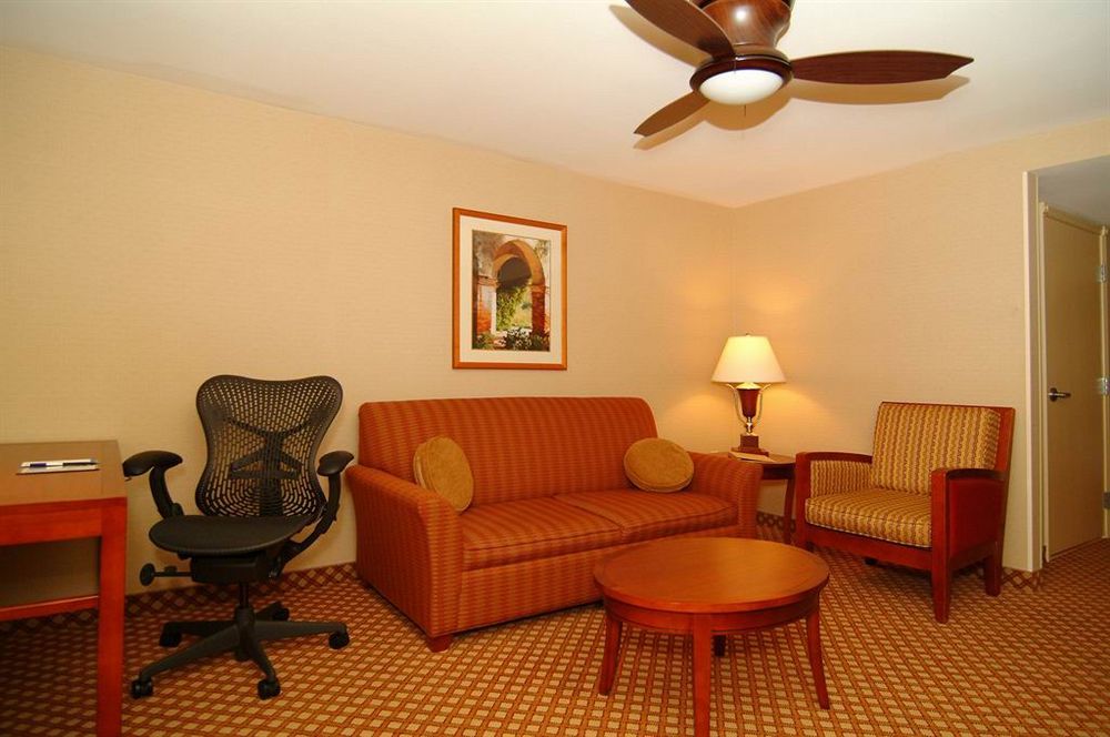 Hilton Garden Inn Casper Bagian luar foto
